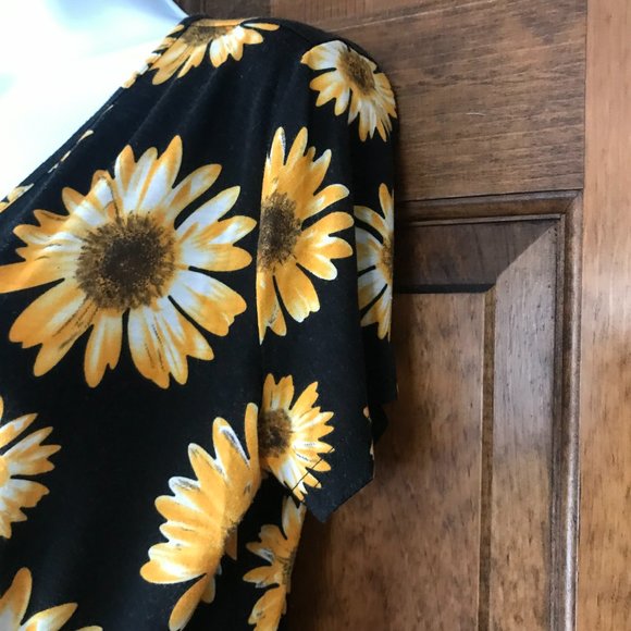 MS Basic Black w/Golden Yellow & White Sunflowers Dress Large - Picture 5 of 14